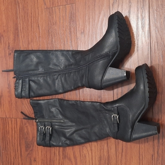 Crown Vintage Round toe Zip up Black Stacked Heel Boots - Picture 8 of 8